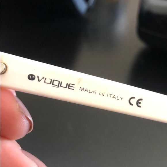 Vogue glasses - Picture 4 of 4